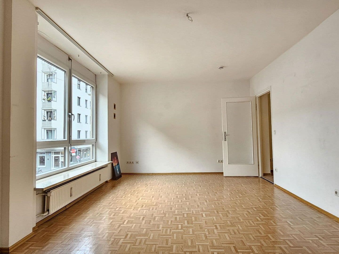 Prenájom bytu 1-izbový 37 m², Luisenstraße 60, München, Bavorsko Prenájom bytu 1-izbový 37 m², Luisenstraße 60, München, Bavorsko