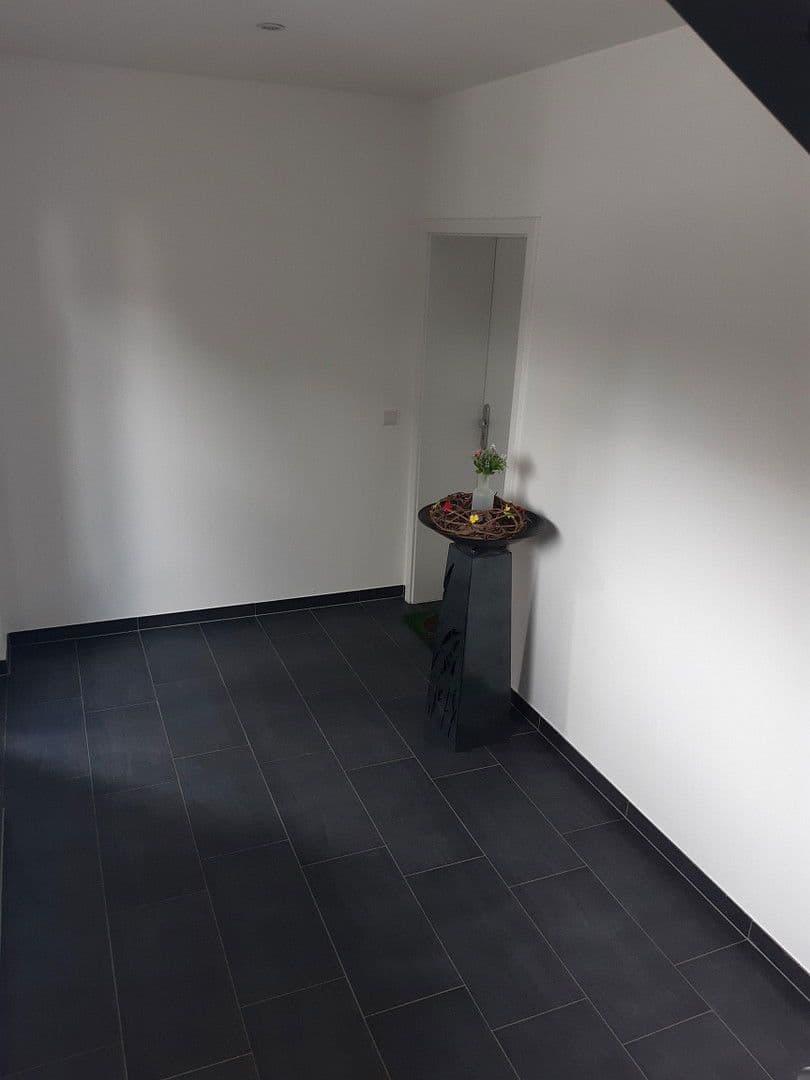 Prenájom bytu 3-izbový 95 m², Weener, Dolné Sasko Prenájom bytu 3-izbový 95 m², Weener, Dolné Sasko