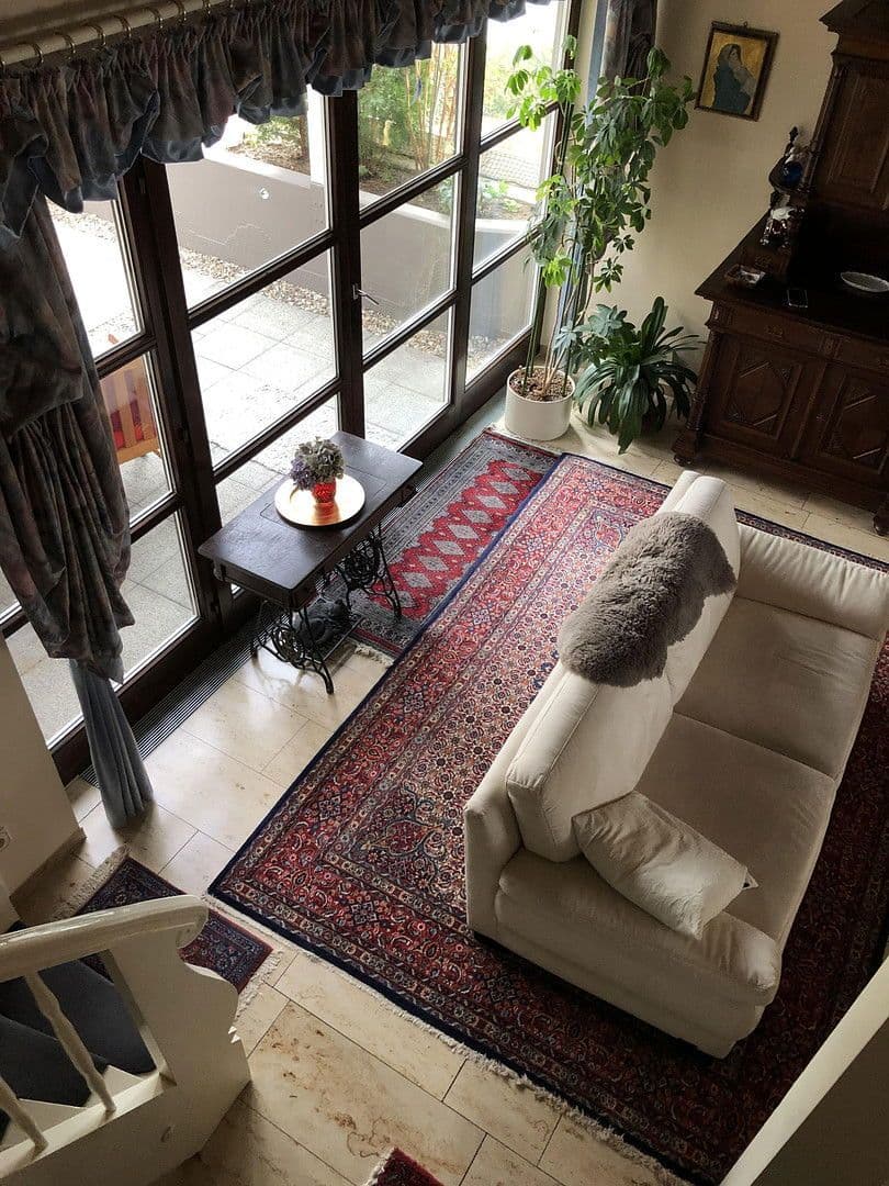 Predaj bytu 5-izbový 160 m², Rottenburg am Neckar, Bádensko-Wurttembersko Predaj bytu 5-izbový 160 m², Rottenburg am Neckar, Bádensko-Wurttembersko