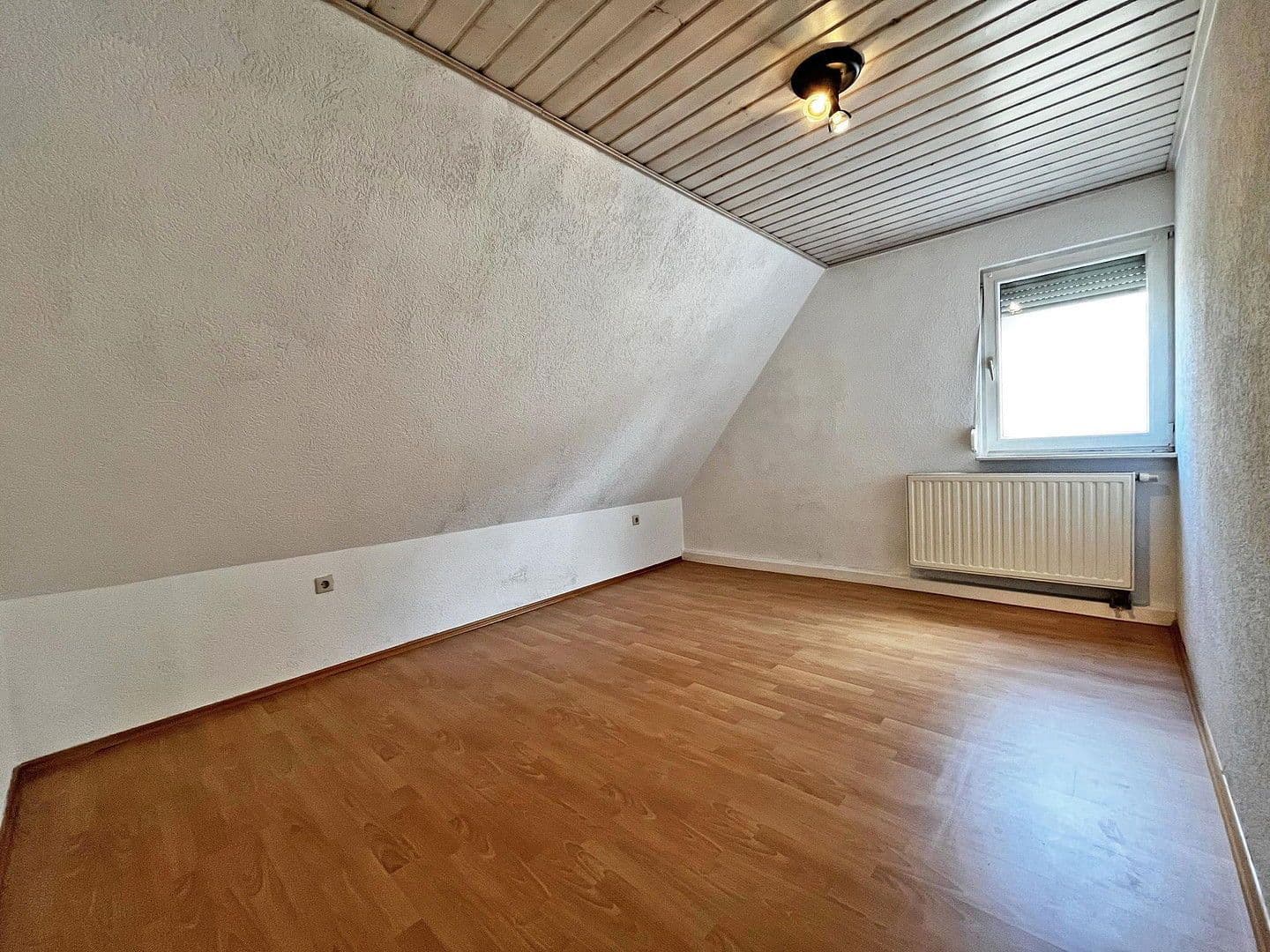 Prenájom bytu 3-izbový 72 m², Heilbronn, Bádensko-Wurttembersko Prenájom bytu 3-izbový 72 m², Heilbronn, Bádensko-Wurttembersko