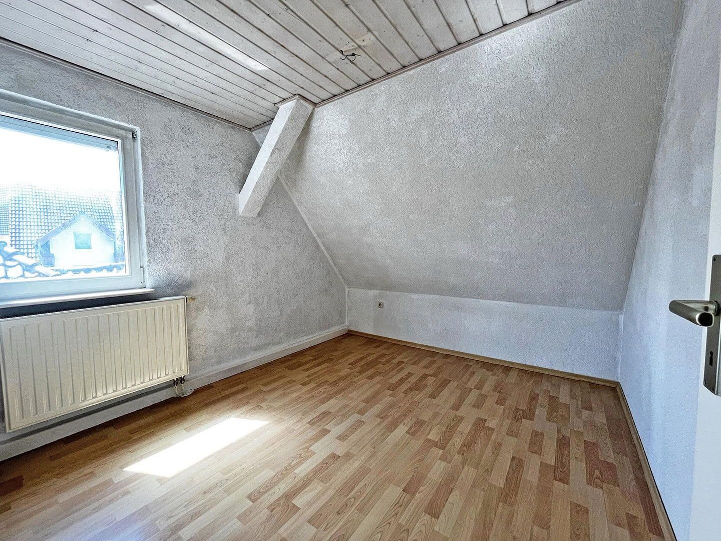 Prenájom bytu 3-izbový 72 m², Heilbronn, Bádensko-Wurttembersko Prenájom bytu 3-izbový 72 m², Heilbronn, Bádensko-Wurttembersko