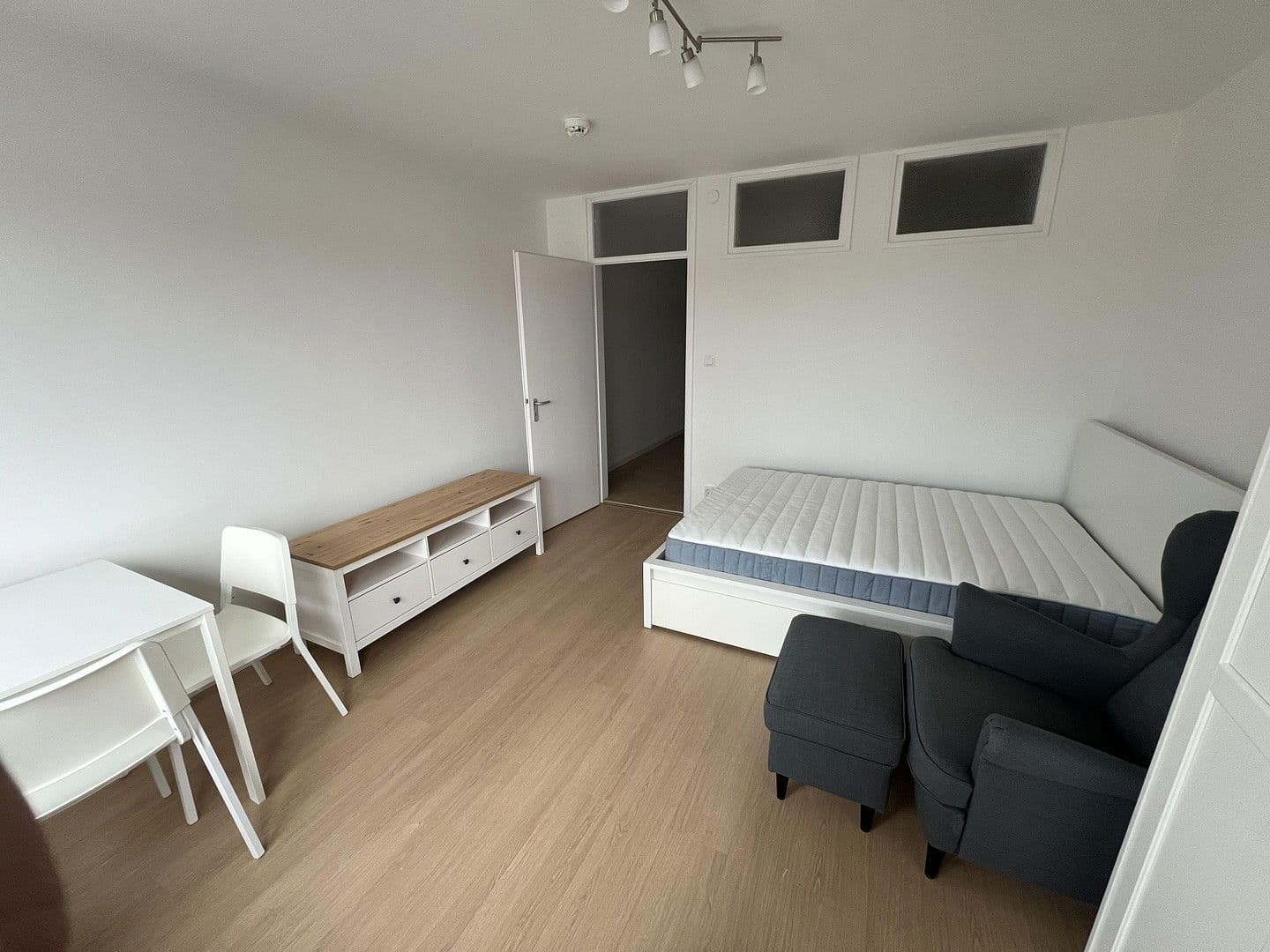 Prenájom bytu 1-izbový 29 m², Bauberger Straße 37, München, Bavorsko Prenájom bytu 1-izbový 29 m², Bauberger Straße 37, München, Bavorsko