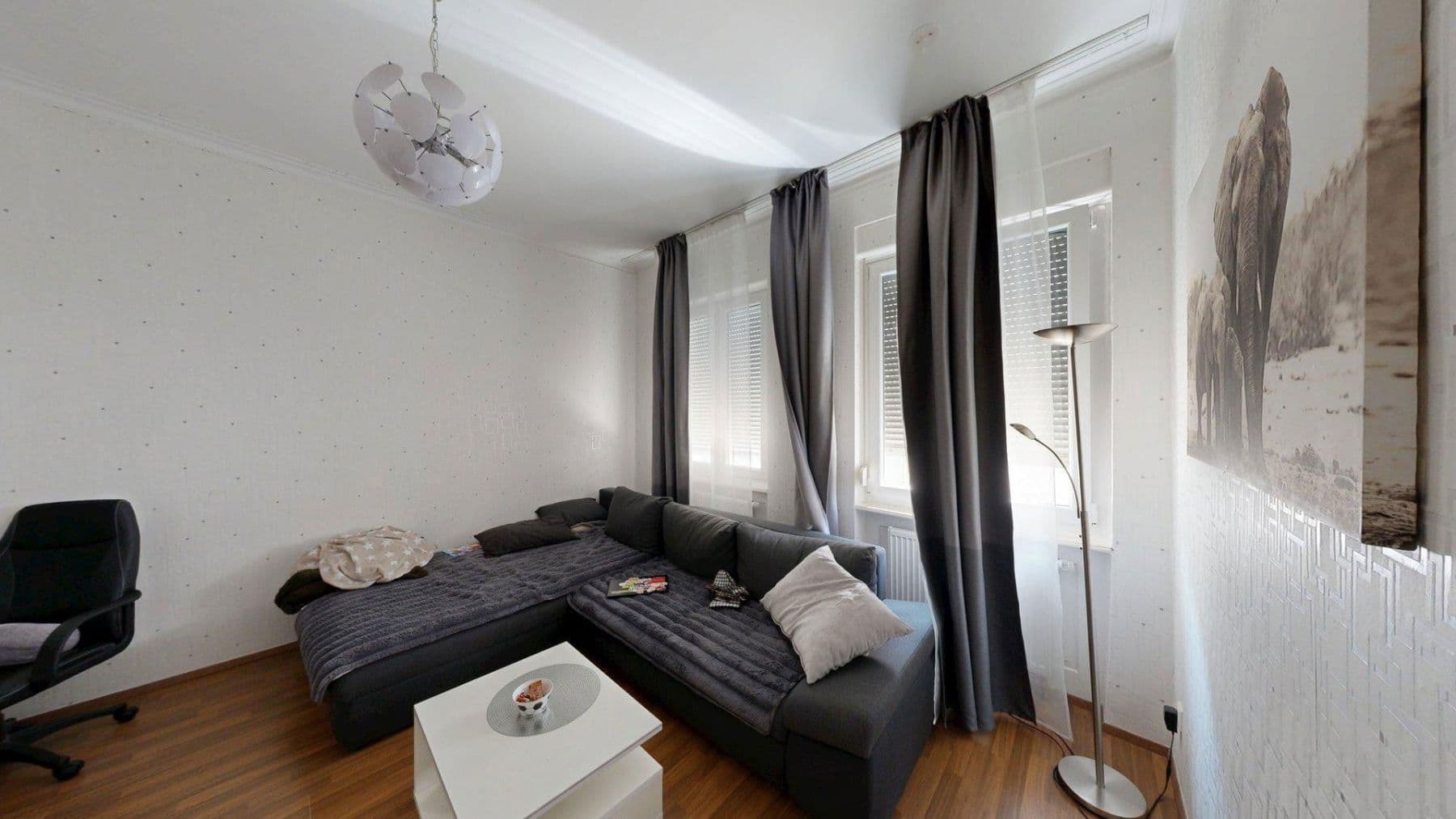 Predaj domu 223 m², pozemek 116 m², Scheuernbergstrasse, Pforzheim, Bádensko-Wurttembersko Predaj domu 223 m², pozemek 116 m², Scheuernbergstrasse, Pforzheim, Bádensko-Wurttembersko