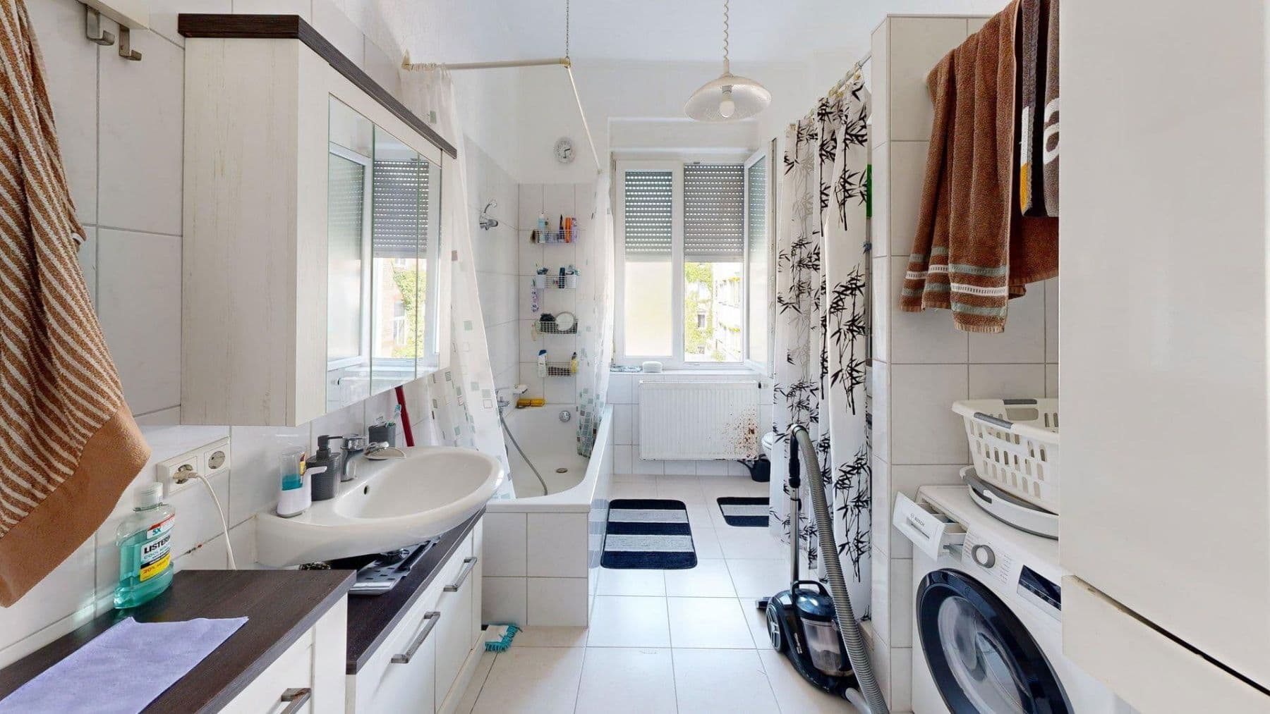 Predaj domu 223 m², pozemek 116 m², Scheuernbergstrasse, Pforzheim, Bádensko-Wurttembersko Predaj domu 223 m², pozemek 116 m², Scheuernbergstrasse, Pforzheim, Bádensko-Wurttembersko