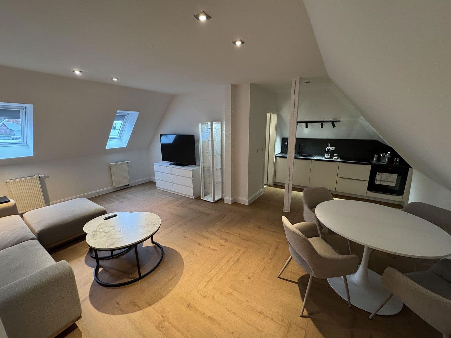 Prenájom bytu 3-izbový 90 m², Recklinghausen, Severné Porýnie - Westfálsko Prenájom bytu 3-izbový 90 m², Recklinghausen, Severné Porýnie - Westfálsko