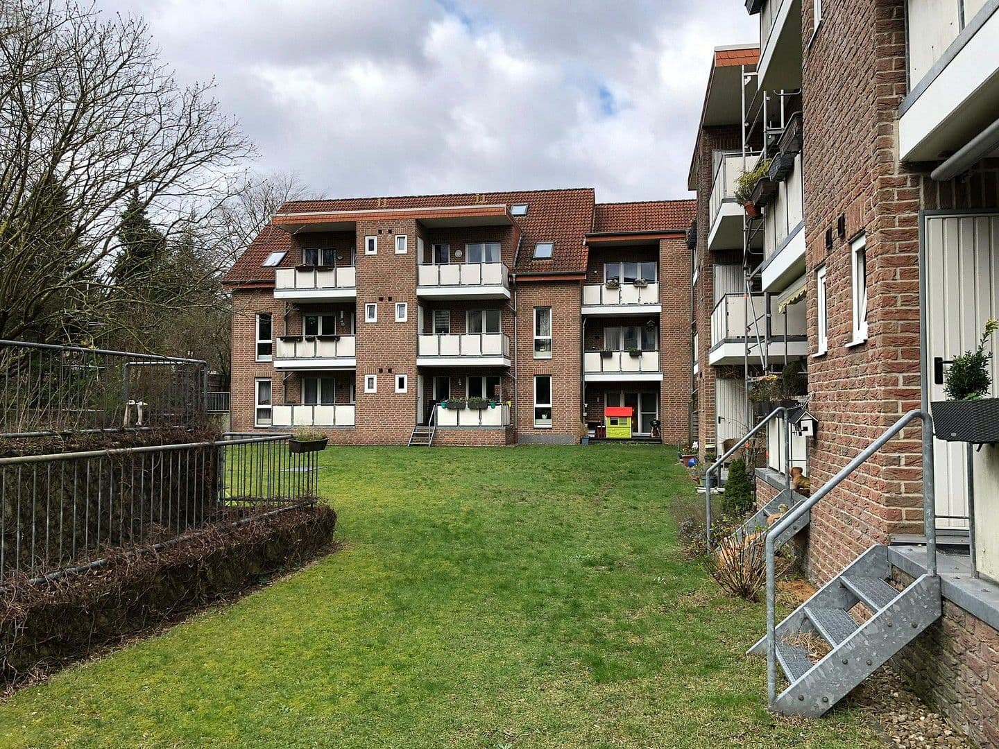 Predaj bytu 4-izbový 89 m², Ernst-Rein Strasse 94c, Bielefeld, Severné Porýnie - Westfálsko Predaj bytu 4-izbový 89 m², Ernst-Rein Strasse 94c, Bielefeld, Severné Porýnie - Westfálsko