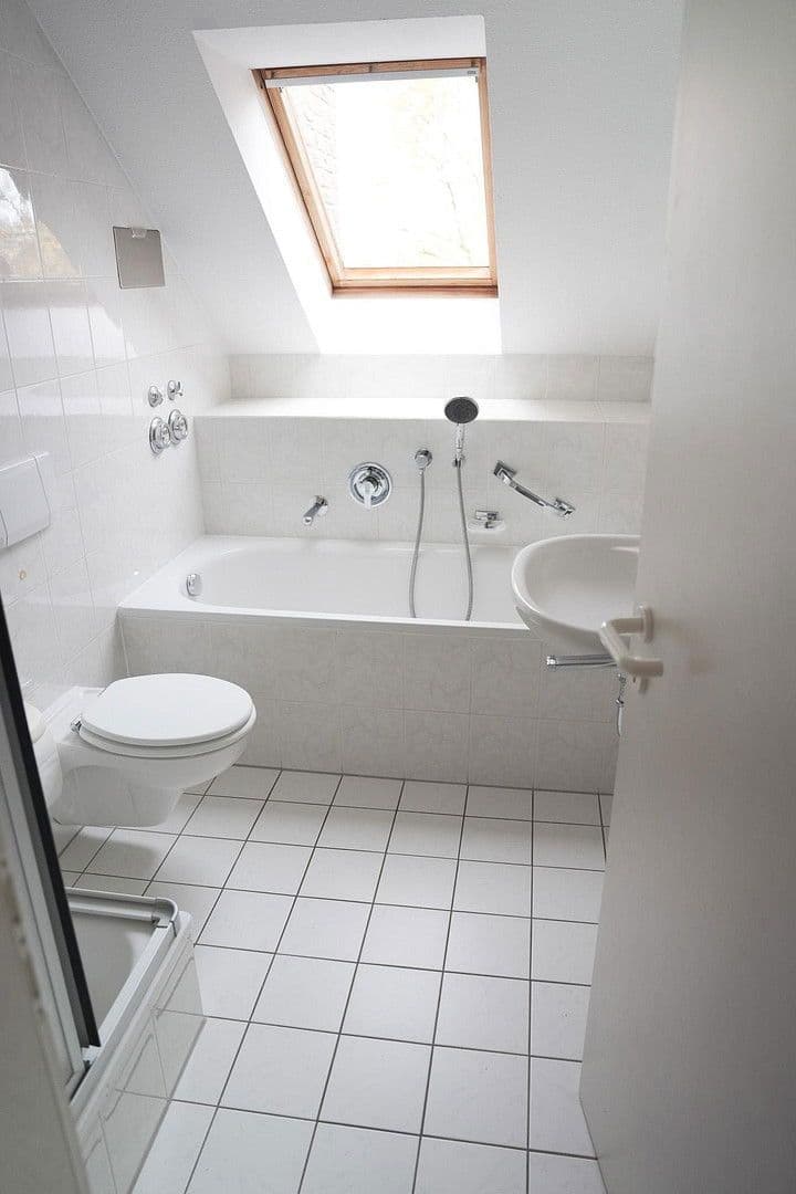 Predaj bytu 4-izbový 89 m², Ernst-Rein Strasse 94c, Bielefeld, Severné Porýnie - Westfálsko Predaj bytu 4-izbový 89 m², Ernst-Rein Strasse 94c, Bielefeld, Severné Porýnie - Westfálsko