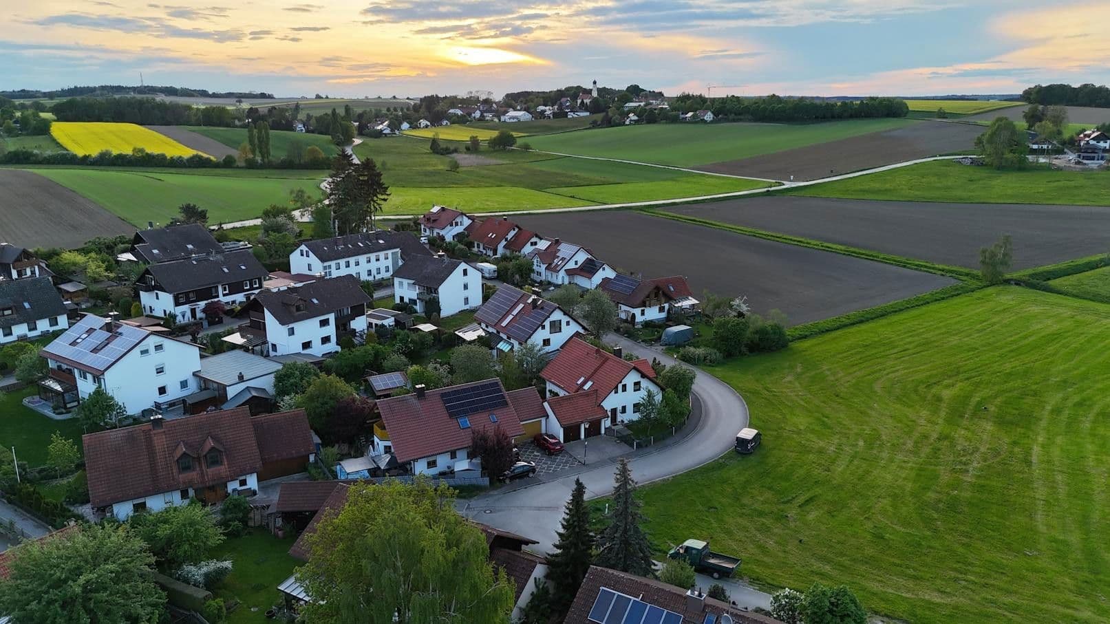 Predaj pozemku 290 m², Oberschweinbach, Bavorsko Predaj pozemku 290 m², Oberschweinbach, Bavorsko