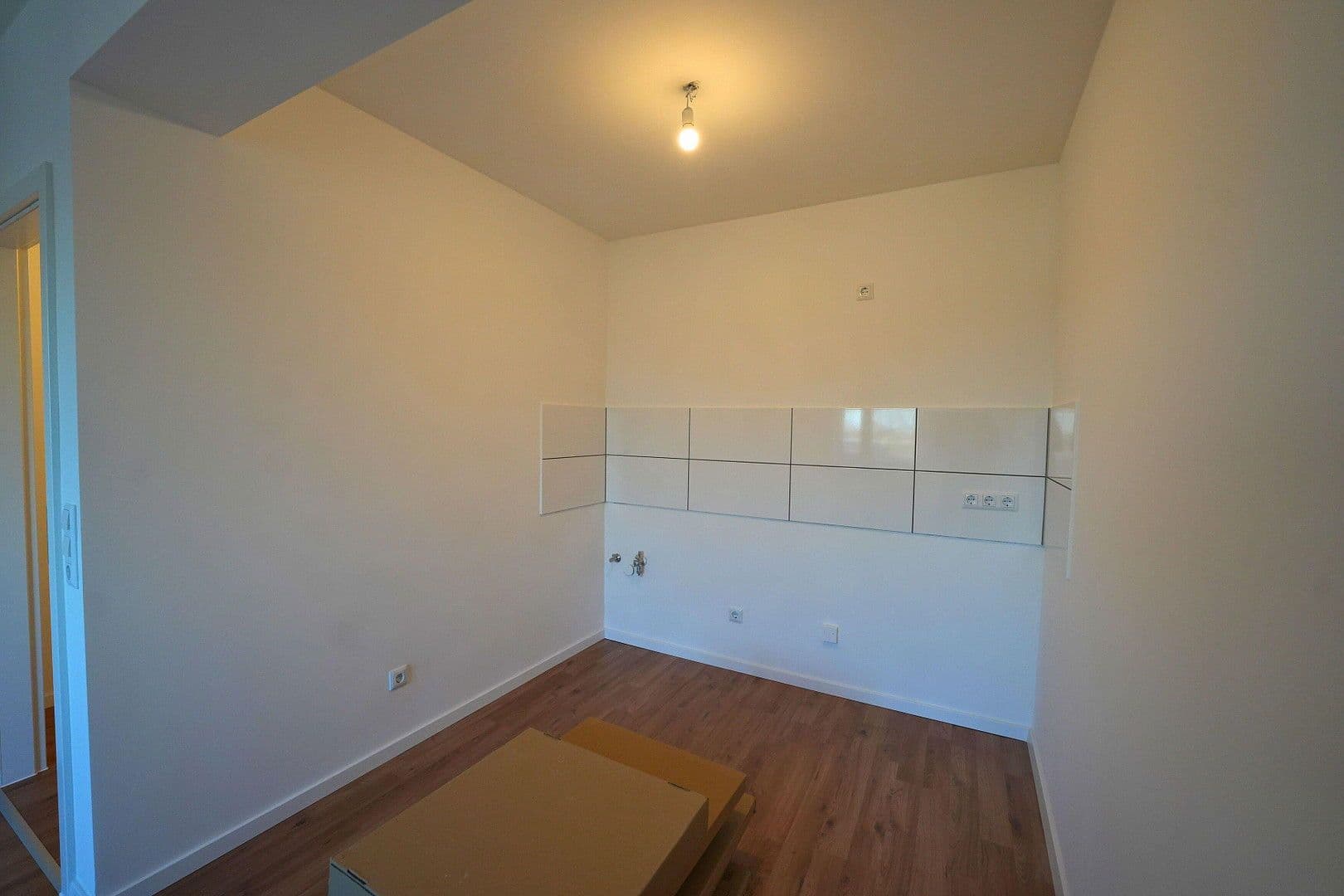 Prenájom bytu 3-izbový 58 m², Köln, Severné Porýnie - Westfálsko Prenájom bytu 3-izbový 58 m², Köln, Severné Porýnie - Westfálsko