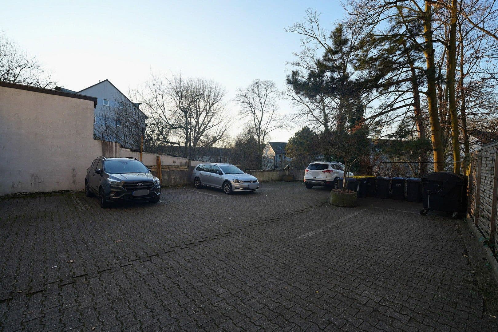 Prenájom bytu 3-izbový 58 m², Köln, Severné Porýnie - Westfálsko Prenájom bytu 3-izbový 58 m², Köln, Severné Porýnie - Westfálsko