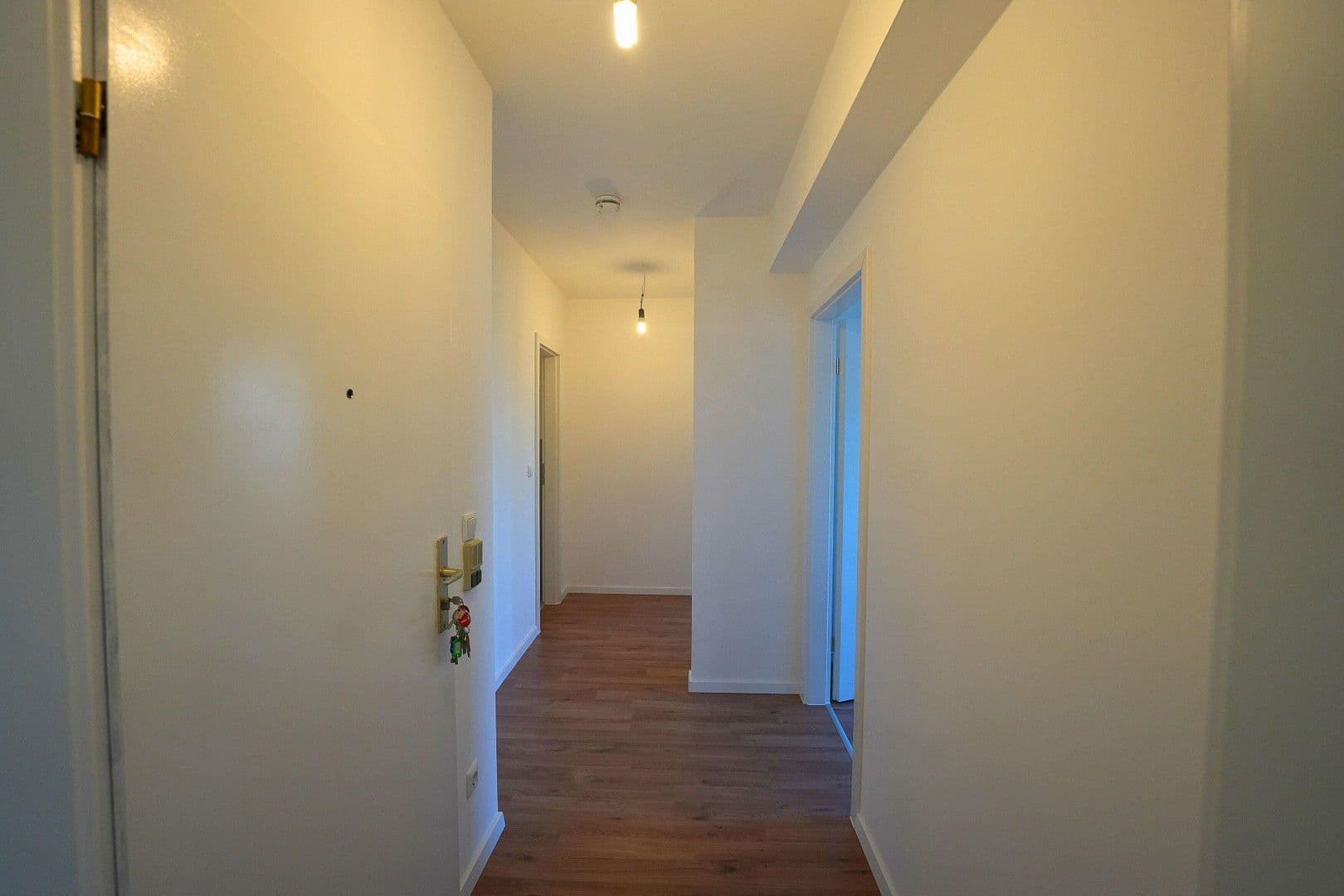 Prenájom bytu 3-izbový 58 m², Köln, Severné Porýnie - Westfálsko Prenájom bytu 3-izbový 58 m², Köln, Severné Porýnie - Westfálsko