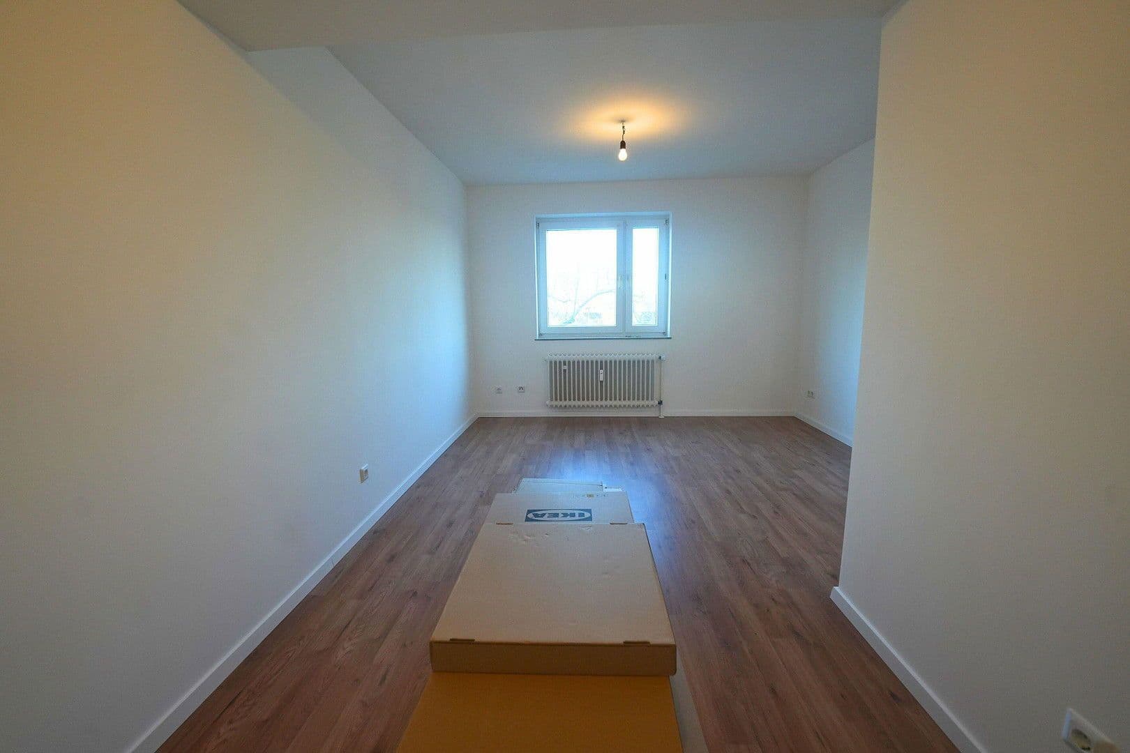 Prenájom bytu 3-izbový 58 m², Köln, Severné Porýnie - Westfálsko Prenájom bytu 3-izbový 58 m², Köln, Severné Porýnie - Westfálsko