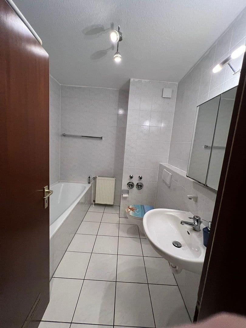 Prenájom bytu 2-izbový 74 m², Bahnhofstrasse 120b, Neu-Anspach, Hesensko Prenájom bytu 2-izbový 74 m², Bahnhofstrasse 120b, Neu-Anspach, Hesensko