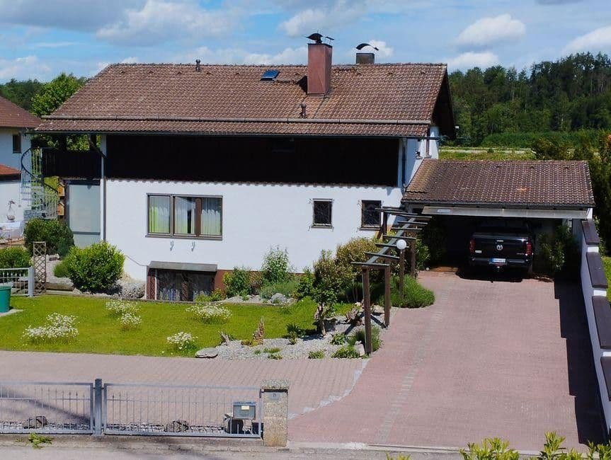 Predaj domu 240 m², pozemek 1.312 m², Waldkraiburg, Bavorsko Predaj domu 240 m², pozemek 1.312 m², Waldkraiburg, Bavorsko