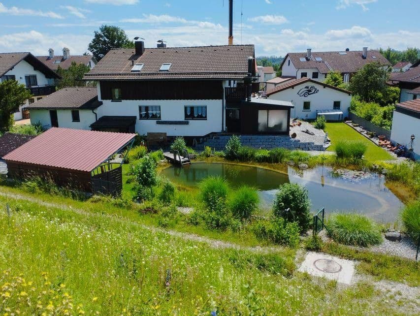 Predaj domu 240 m², pozemek 1.312 m², Waldkraiburg, Bavorsko Predaj domu 240 m², pozemek 1.312 m², Waldkraiburg, Bavorsko