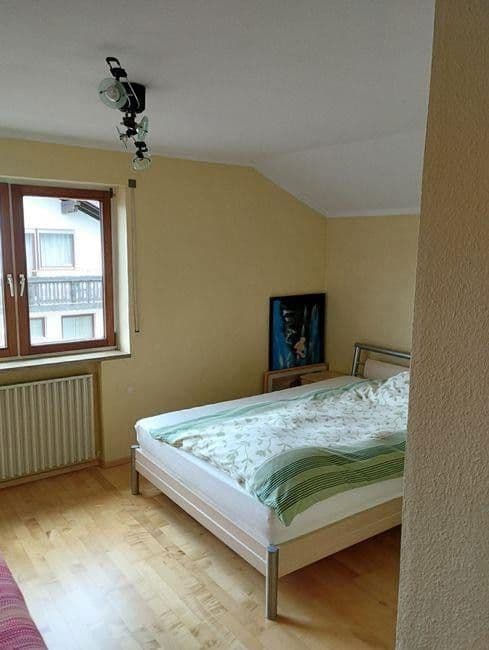 Predaj domu 240 m², pozemek 1.312 m², Waldkraiburg, Bavorsko Predaj domu 240 m², pozemek 1.312 m², Waldkraiburg, Bavorsko