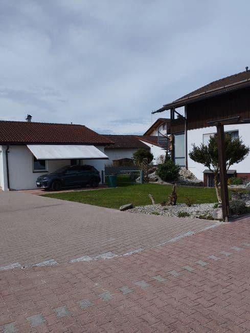 Predaj domu 240 m², pozemek 1.312 m², Waldkraiburg, Bavorsko Predaj domu 240 m², pozemek 1.312 m², Waldkraiburg, Bavorsko