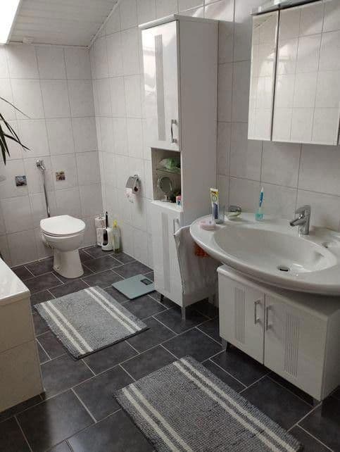 Predaj domu 240 m², pozemek 1.312 m², Waldkraiburg, Bavorsko Predaj domu 240 m², pozemek 1.312 m², Waldkraiburg, Bavorsko