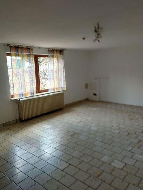 Predaj domu 240 m², pozemek 1.312 m², Waldkraiburg, Bavorsko Predaj domu 240 m², pozemek 1.312 m², Waldkraiburg, Bavorsko
