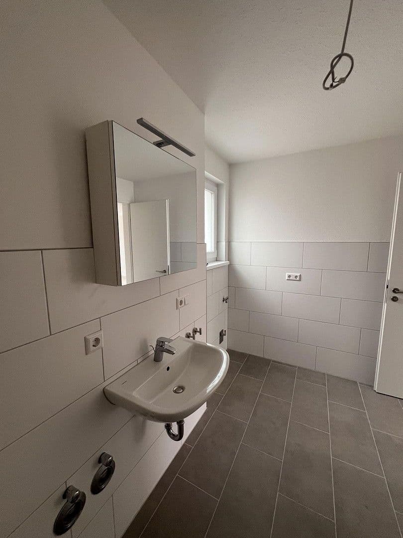 Prenájom bytu 2-izbový 59 m², Mittlere Ortsstr. 41, Rülzheim, Porýnie-Falcko Prenájom bytu 2-izbový 59 m², Mittlere Ortsstr. 41, Rülzheim, Porýnie-Falcko