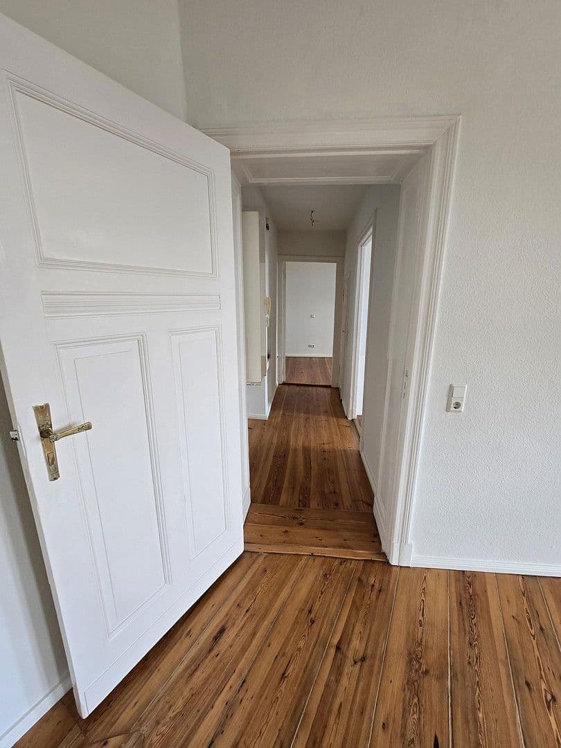 Predaj bytu 2-izbový 54 m², Berlin, Berlín Predaj bytu 2-izbový 54 m², Berlin, Berlín