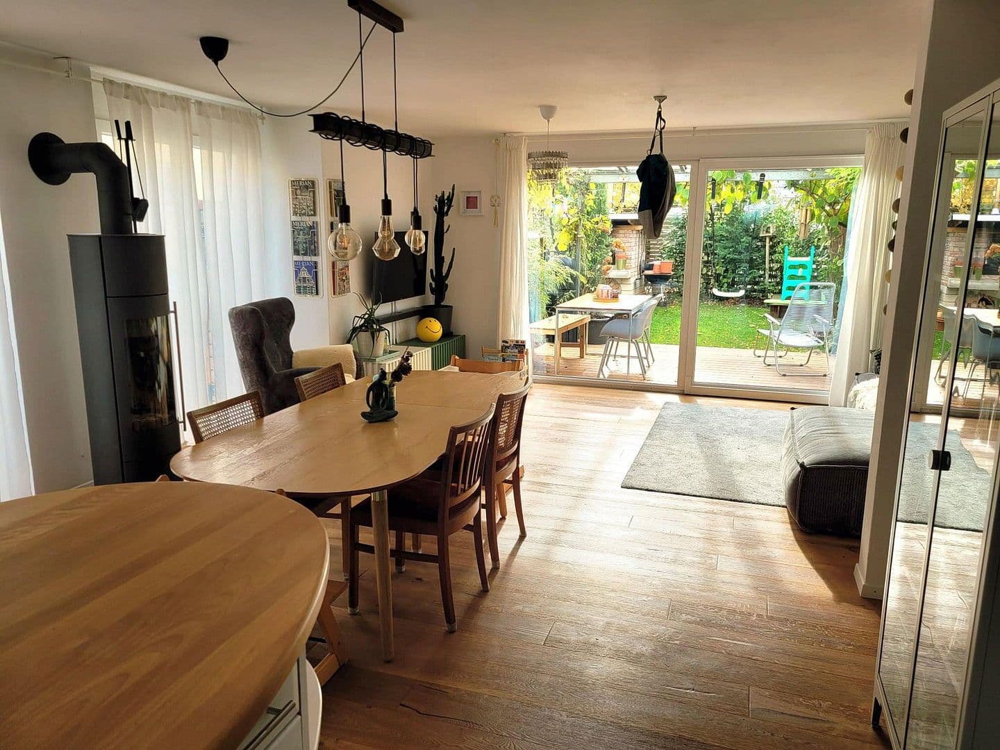 Predaj domu 140 m², pozemek 215 m², Kirchheim unter Teck, Bádensko-Wurttembersko Predaj domu 140 m², pozemek 215 m², Kirchheim unter Teck, Bádensko-Wurttembersko