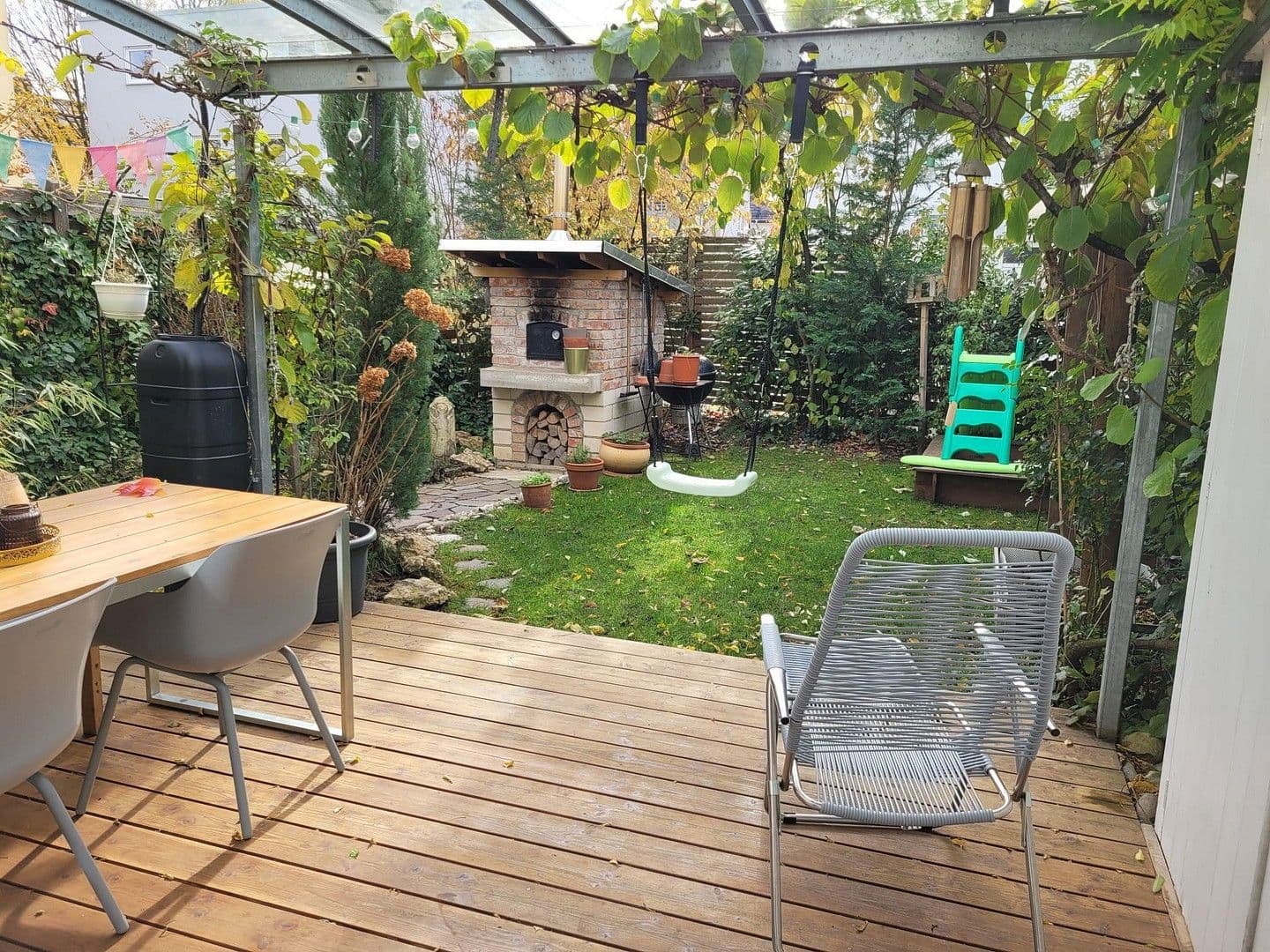 Predaj domu 140 m², pozemek 215 m², Kirchheim unter Teck, Bádensko-Wurttembersko Predaj domu 140 m², pozemek 215 m², Kirchheim unter Teck, Bádensko-Wurttembersko