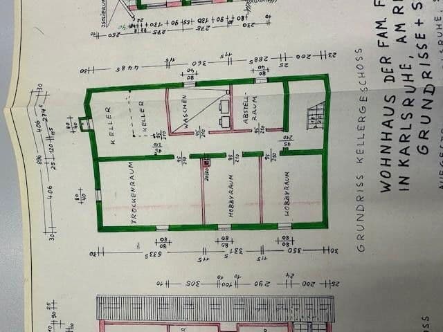Predaj domu 273 m², pozemek 566 m², Karlsruhe, Bádensko-Wurttembersko Predaj domu 273 m², pozemek 566 m², Karlsruhe, Bádensko-Wurttembersko