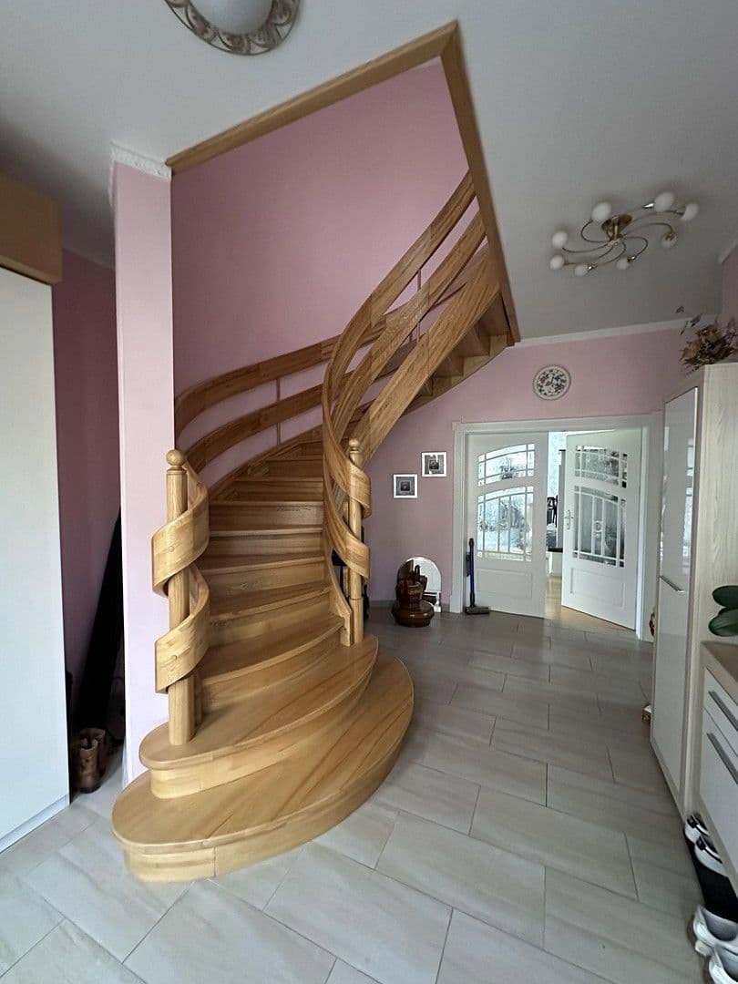 Predaj domu 250 m², pozemek 980 m², Bergfelder Straße 33, Birkenwerder, Brandenbursko Predaj domu 250 m², pozemek 980 m², Bergfelder Straße 33, Birkenwerder, Brandenbursko