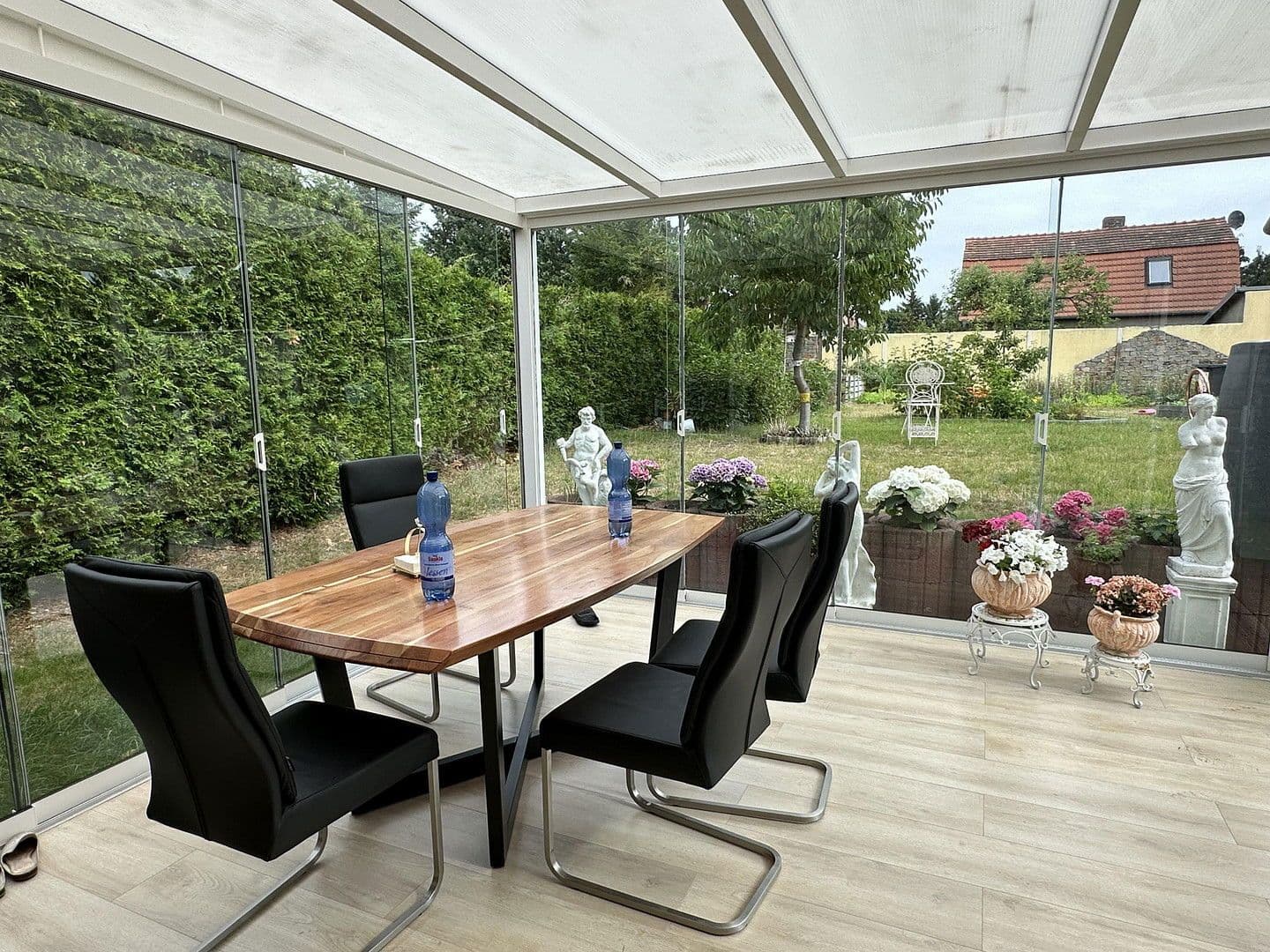 Predaj domu 250 m², pozemek 980 m², Bergfelder Straße 33, Birkenwerder, Brandenbursko Predaj domu 250 m², pozemek 980 m², Bergfelder Straße 33, Birkenwerder, Brandenbursko