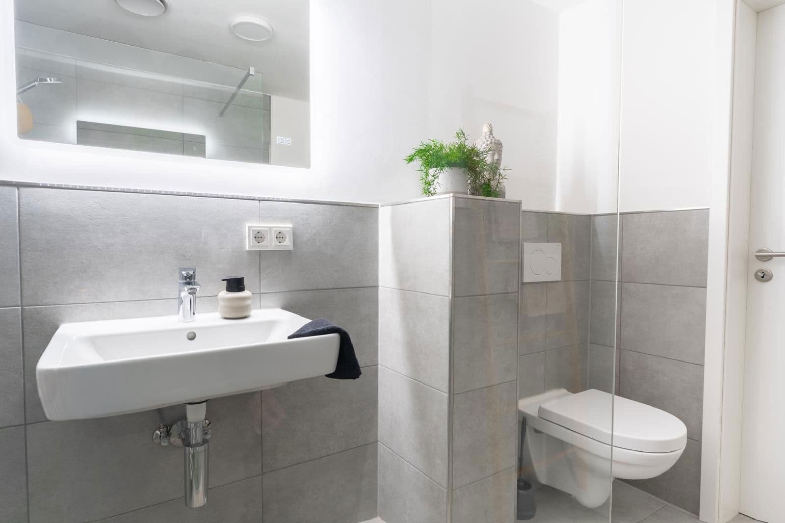 Predaj bytu 2-izbový 61 m², Weinbergweg 72, Saarbrücken, Sársko Predaj bytu 2-izbový 61 m², Weinbergweg 72, Saarbrücken, Sársko