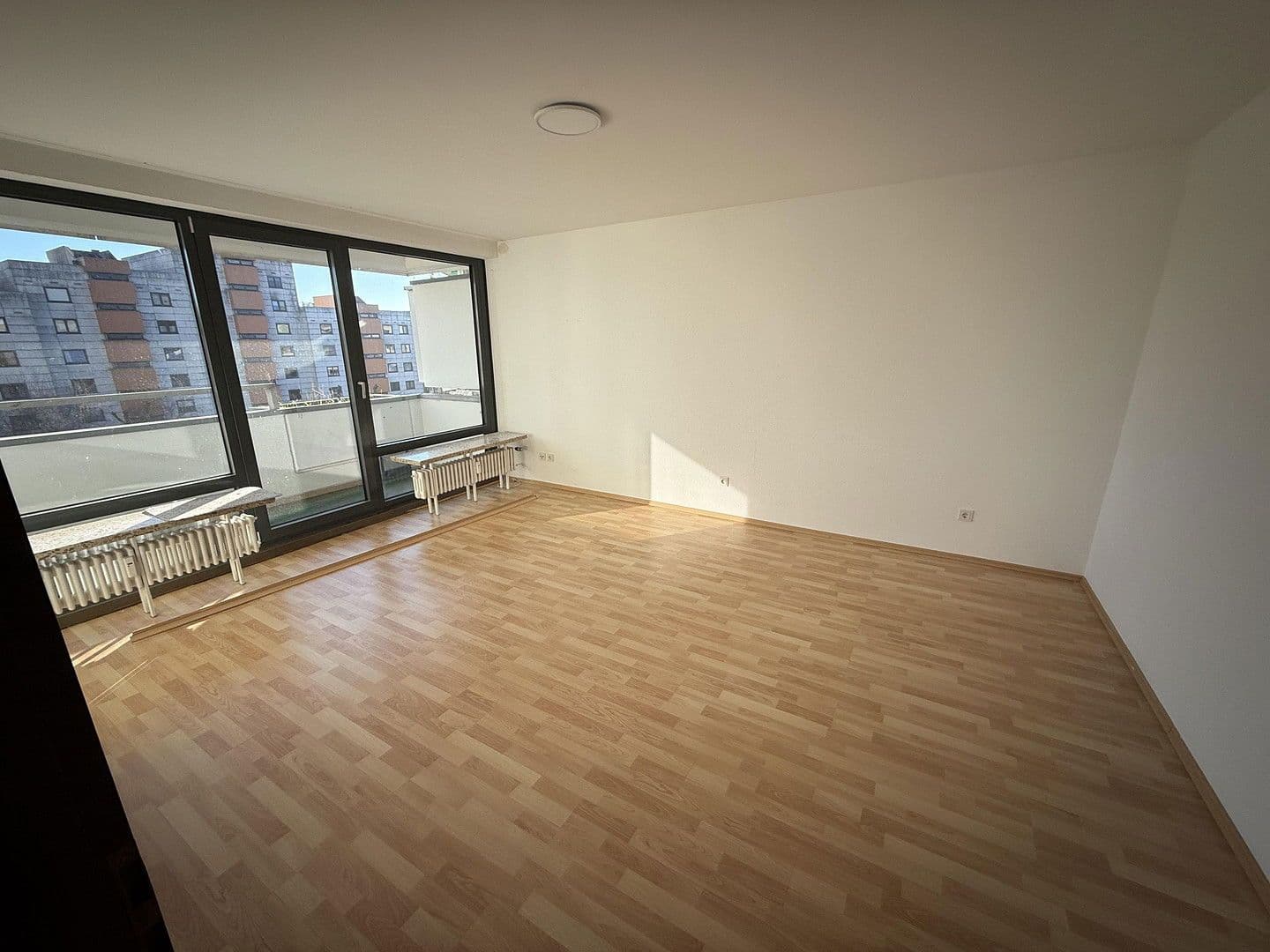 Prenájom bytu 2-izbový 60 m², Irgenhöhe 30, Saarbrücken, Sársko Prenájom bytu 2-izbový 60 m², Irgenhöhe 30, Saarbrücken, Sársko