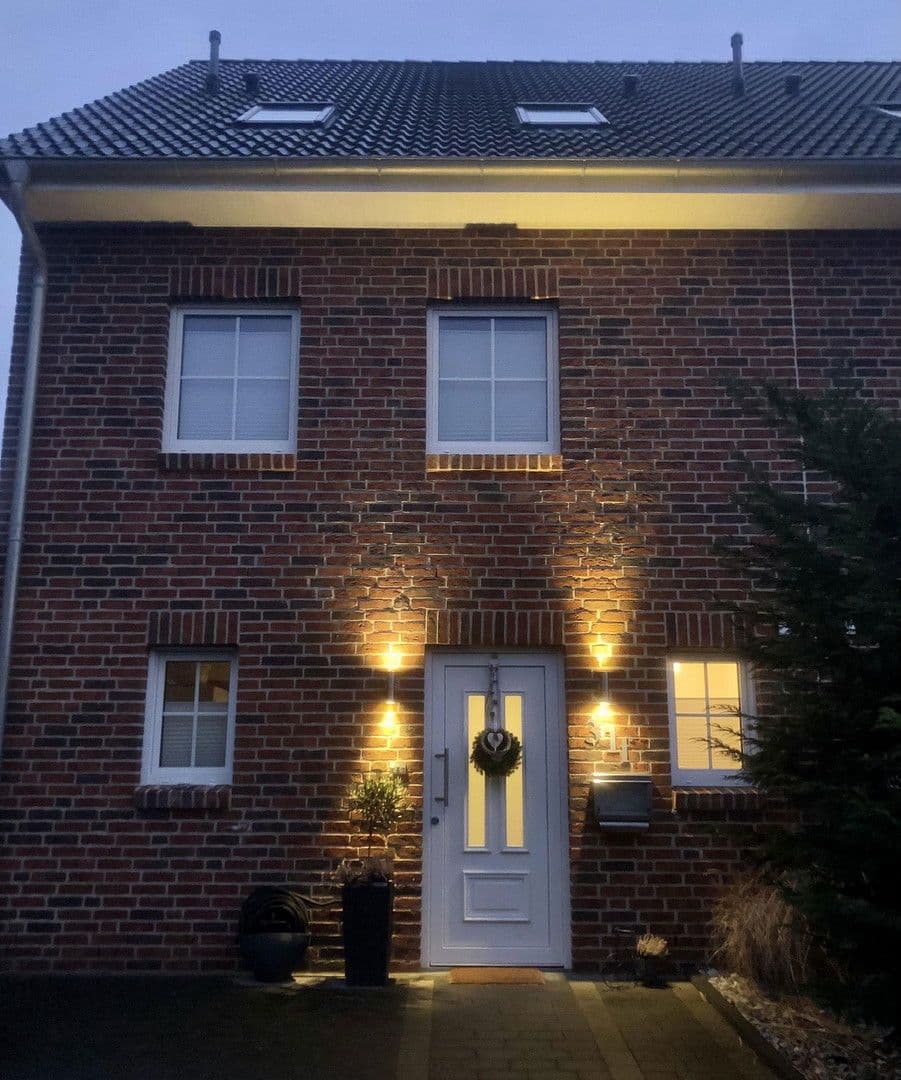 Predaj domu 137 m², pozemek 318 m², Hamburg, Hamburg Predaj domu 137 m², pozemek 318 m², Hamburg, Hamburg