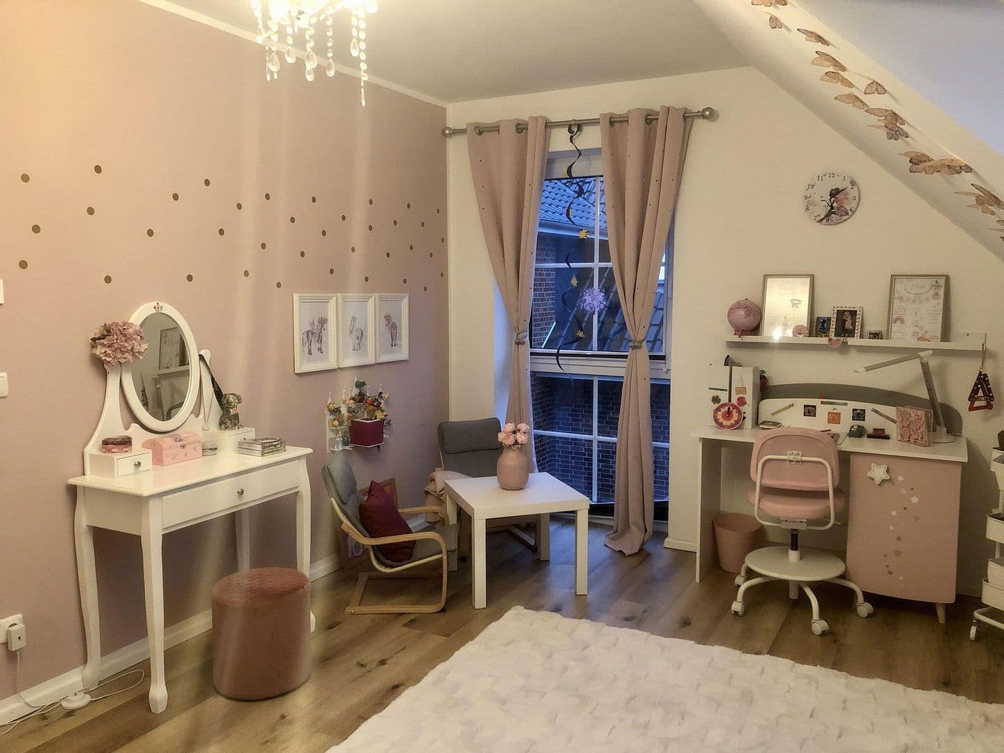 Predaj domu 137 m², pozemek 318 m², Hamburg, Hamburg Predaj domu 137 m², pozemek 318 m², Hamburg, Hamburg