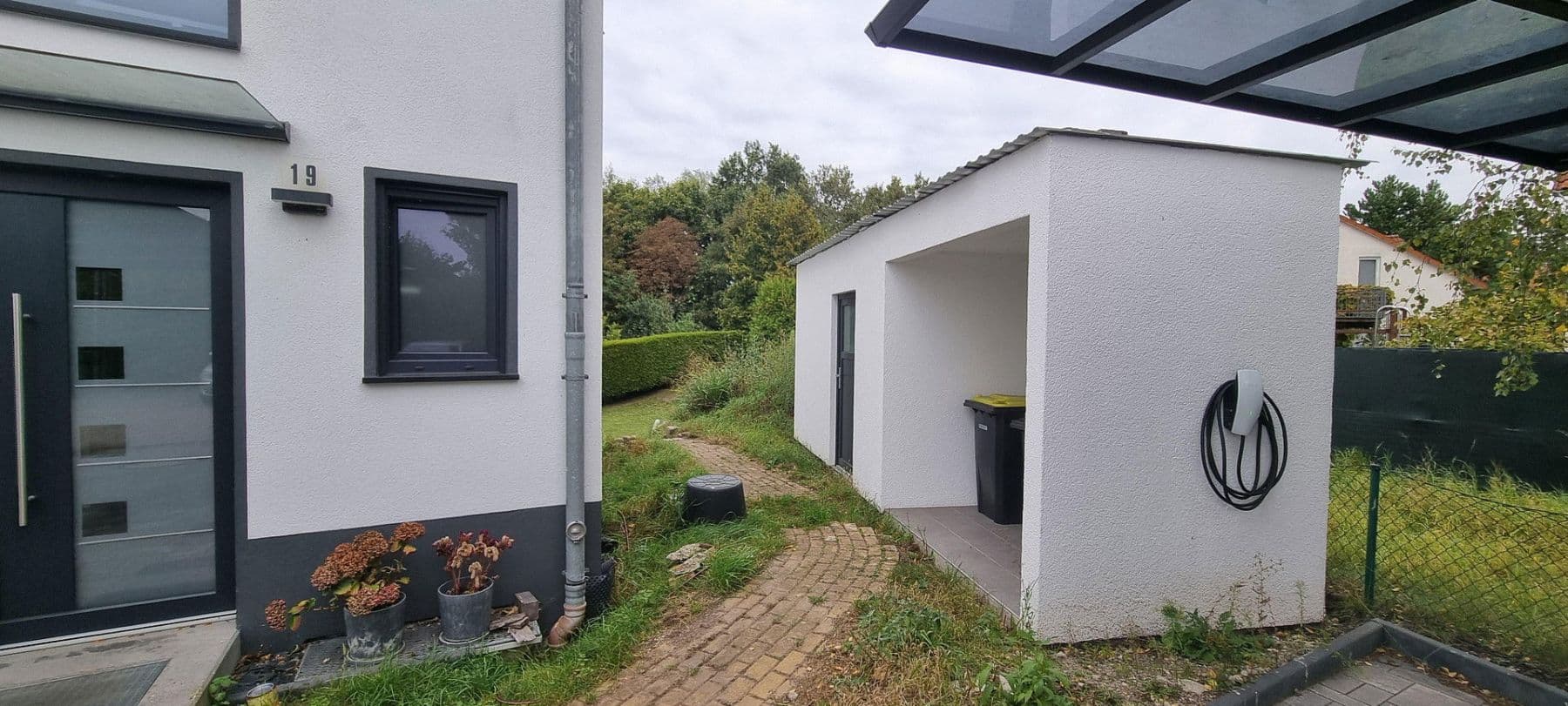 Predaj domu 142 m², pozemek 397 m², Seestraße 19, Hoppegarten, Brandenbursko Predaj domu 142 m², pozemek 397 m², Seestraße 19, Hoppegarten, Brandenbursko