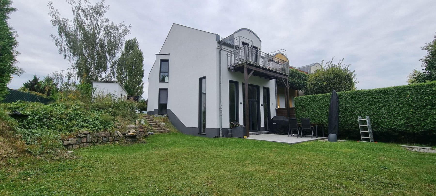 Predaj domu 142 m², pozemek 397 m², Seestraße 19, Hoppegarten, Brandenbursko Predaj domu 142 m², pozemek 397 m², Seestraße 19, Hoppegarten, Brandenbursko