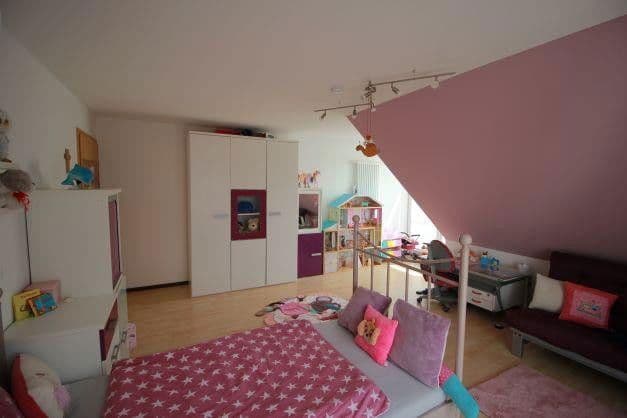 Predaj domu 265 m², pozemek 636 m², Heinrich-von-Vellberg-Weg 7, Vellberg, Bádensko-Wurttembersko Predaj domu 265 m², pozemek 636 m², Heinrich-von-Vellberg-Weg 7, Vellberg, Bádensko-Wurttembersko