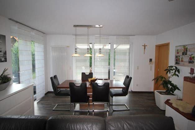 Predaj domu 265 m², pozemek 636 m², Heinrich-von-Vellberg-Weg 7, Vellberg, Bádensko-Wurttembersko Predaj domu 265 m², pozemek 636 m², Heinrich-von-Vellberg-Weg 7, Vellberg, Bádensko-Wurttembersko