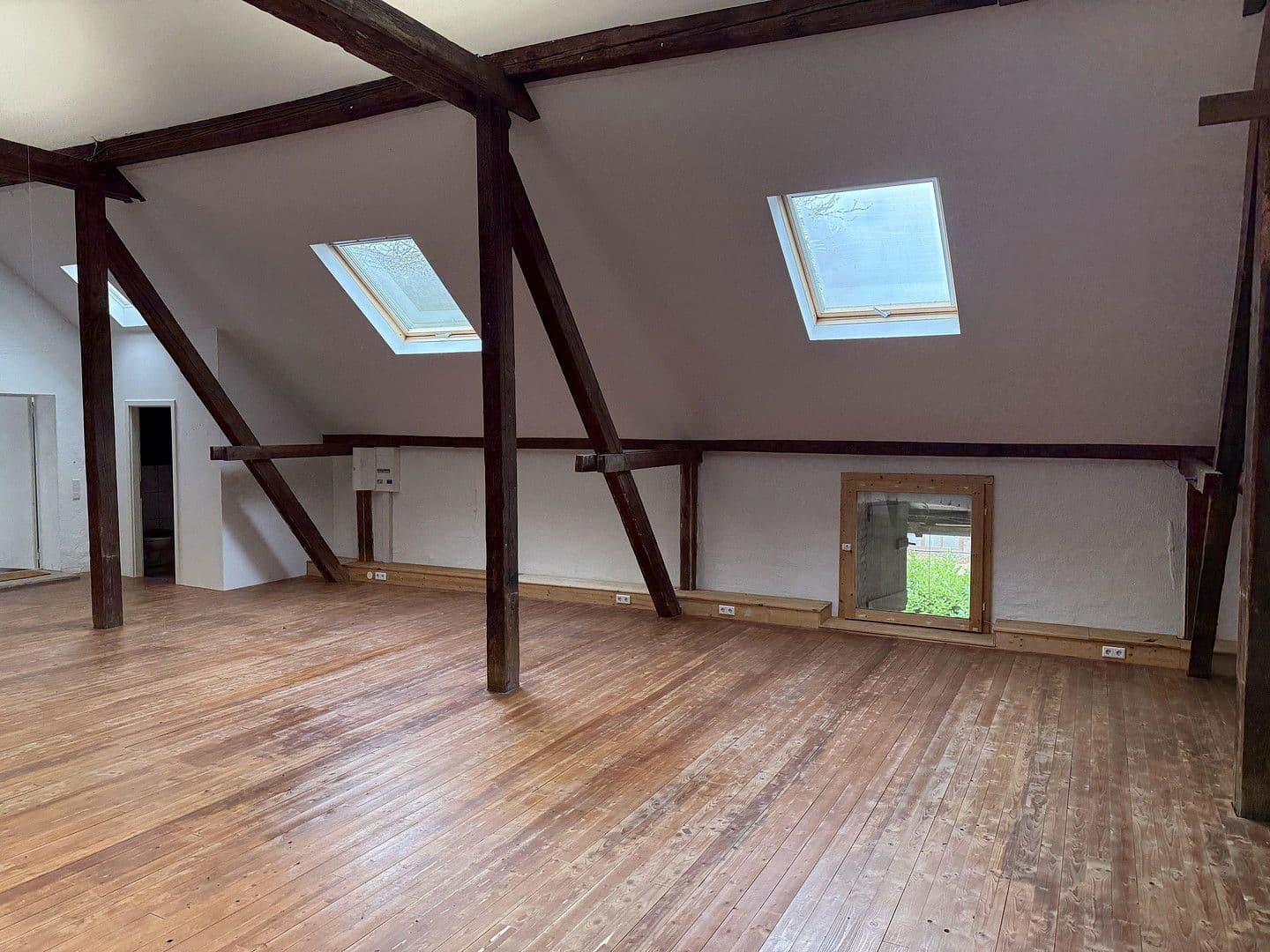 Prenájom kancelárie 135 m², Oberbenrader Straße 51, Krefeld, Severné Porýnie - Westfálsko Prenájom kancelárie 135 m², Oberbenrader Straße 51, Krefeld, Severné Porýnie - Westfálsko