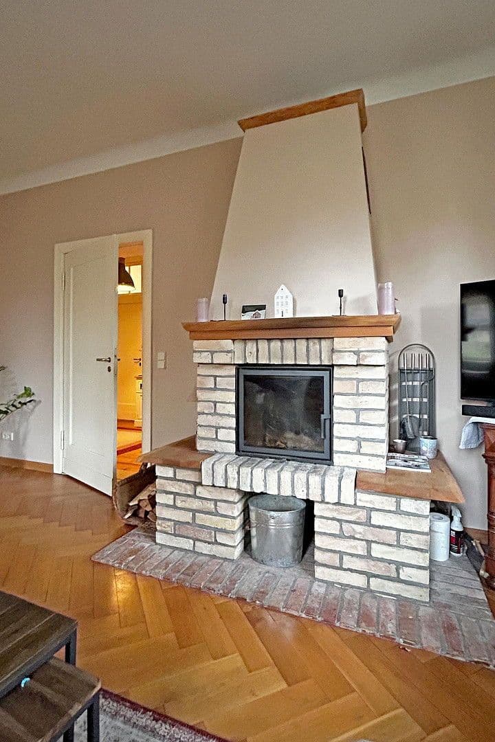 Predaj domu 214 m², pozemek 903 m², Potsdam, Brandenbursko Predaj domu 214 m², pozemek 903 m², Potsdam, Brandenbursko