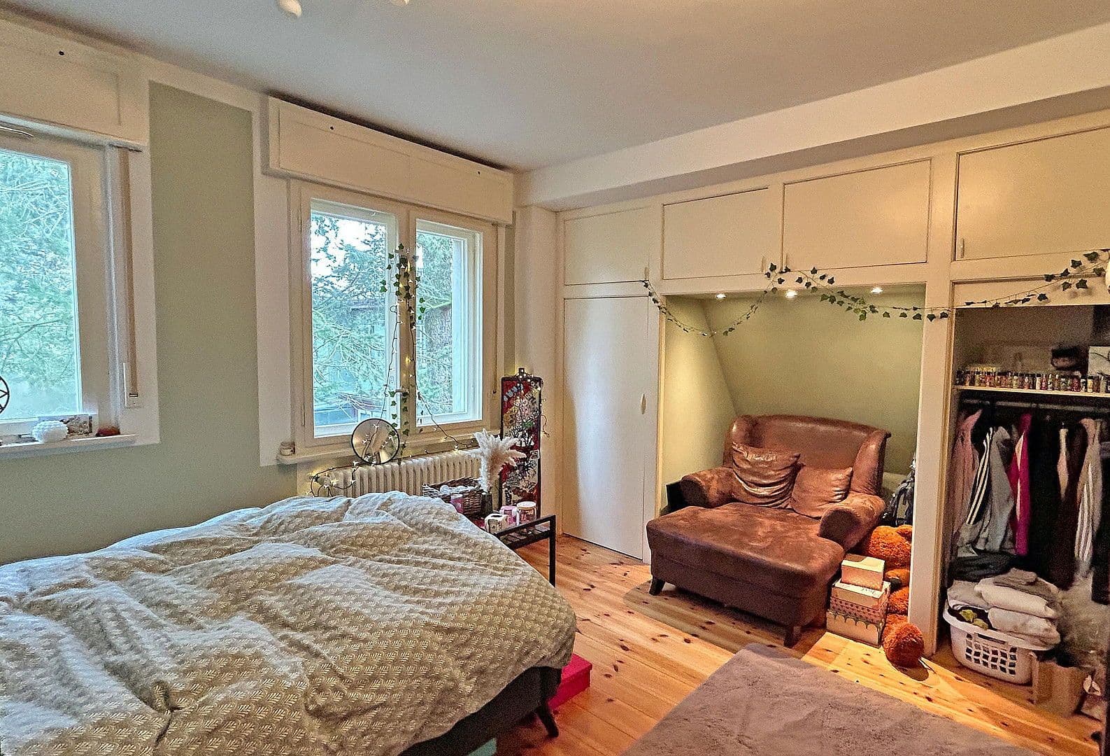 Predaj domu 214 m², pozemek 903 m², Potsdam, Brandenbursko Predaj domu 214 m², pozemek 903 m², Potsdam, Brandenbursko