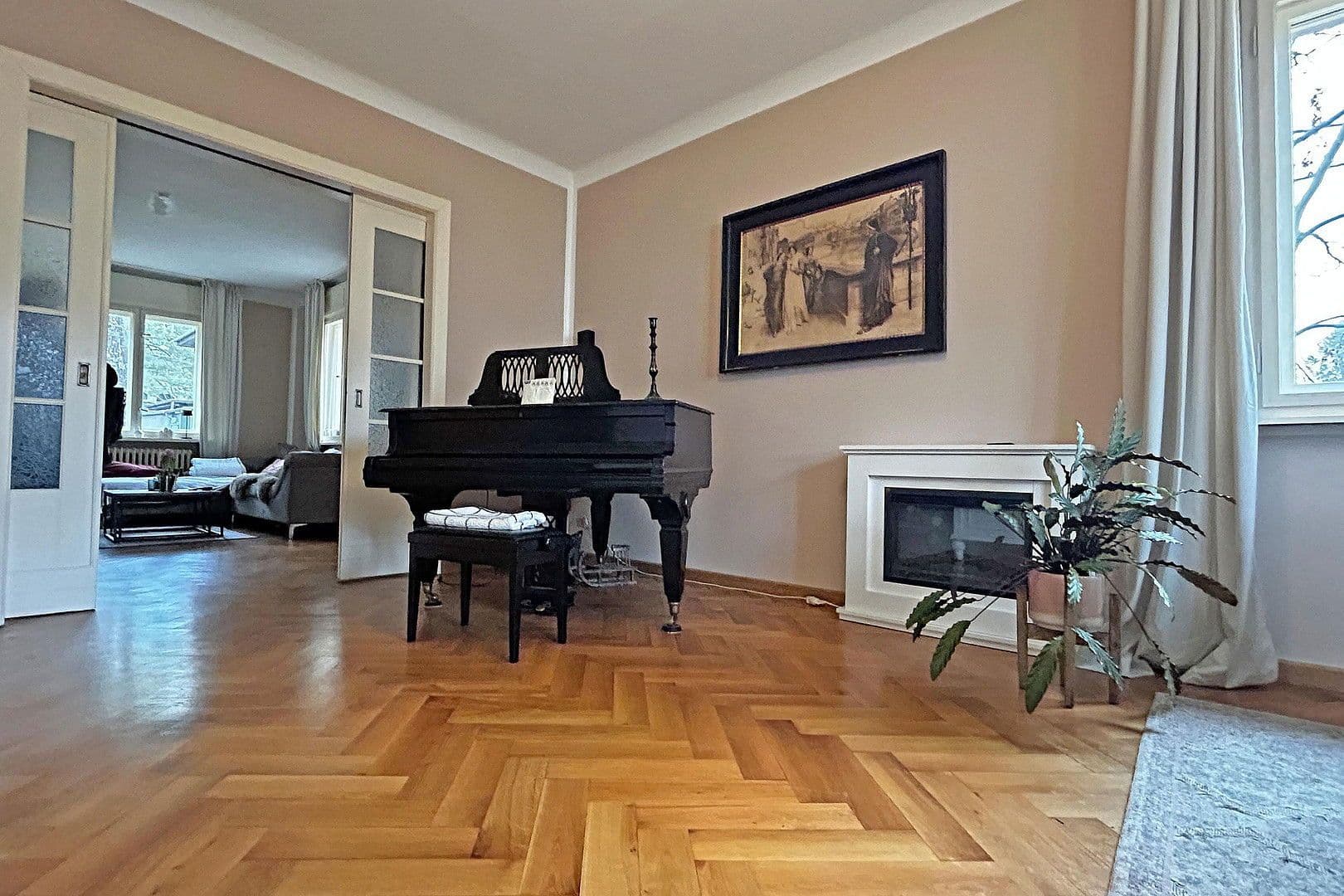 Predaj domu 214 m², pozemek 903 m², Potsdam, Brandenbursko Predaj domu 214 m², pozemek 903 m², Potsdam, Brandenbursko