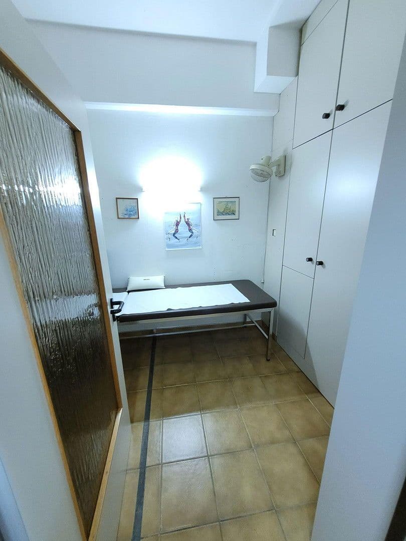 Predaj kancelárie 117 m², Berlin, Berlín Predaj kancelárie 117 m², Berlin, Berlín