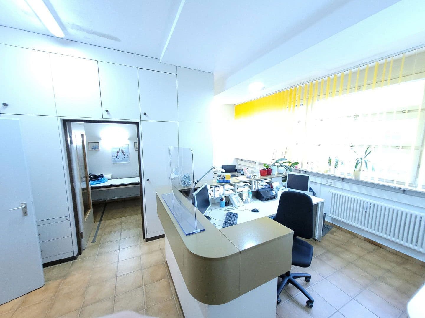 Predaj kancelárie 117 m², Berlin, Berlín Predaj kancelárie 117 m², Berlin, Berlín