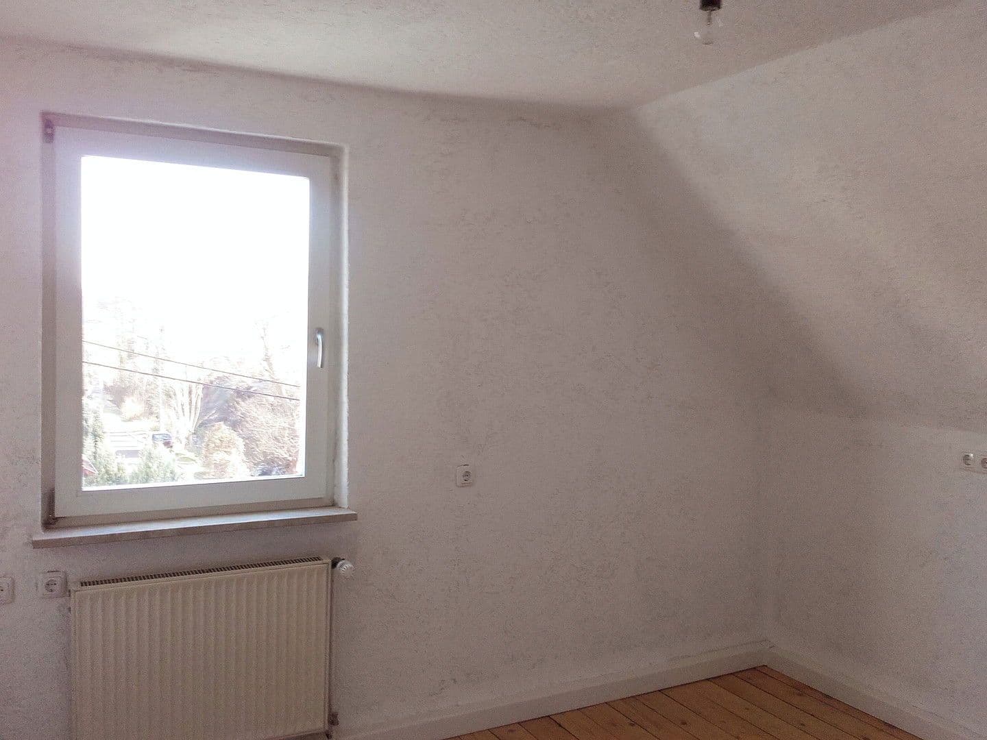 Predaj domu 300 m², pozemek 453 m², Wallhausen, Porýnie-Falcko Predaj domu 300 m², pozemek 453 m², Wallhausen, Porýnie-Falcko