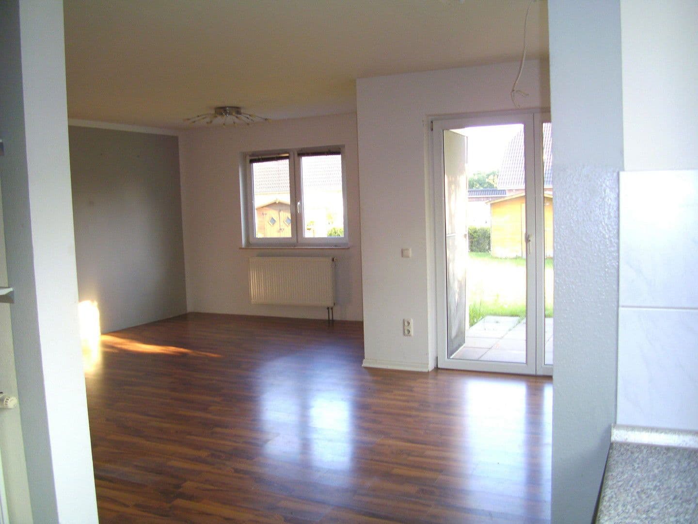 Predaj domu 428 m², pozemek 800 m², Neumünster, Šlezvicko-Holštajnsko Predaj domu 428 m², pozemek 800 m², Neumünster, Šlezvicko-Holštajnsko