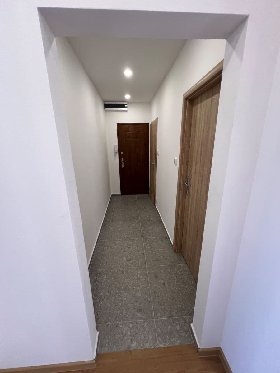 Predaj bytu 3-izbový 56 m², Nová, Hranice, Olomoucký kraj Predaj bytu 3-izbový 56 m², Nová, Hranice, Olomoucký kraj
