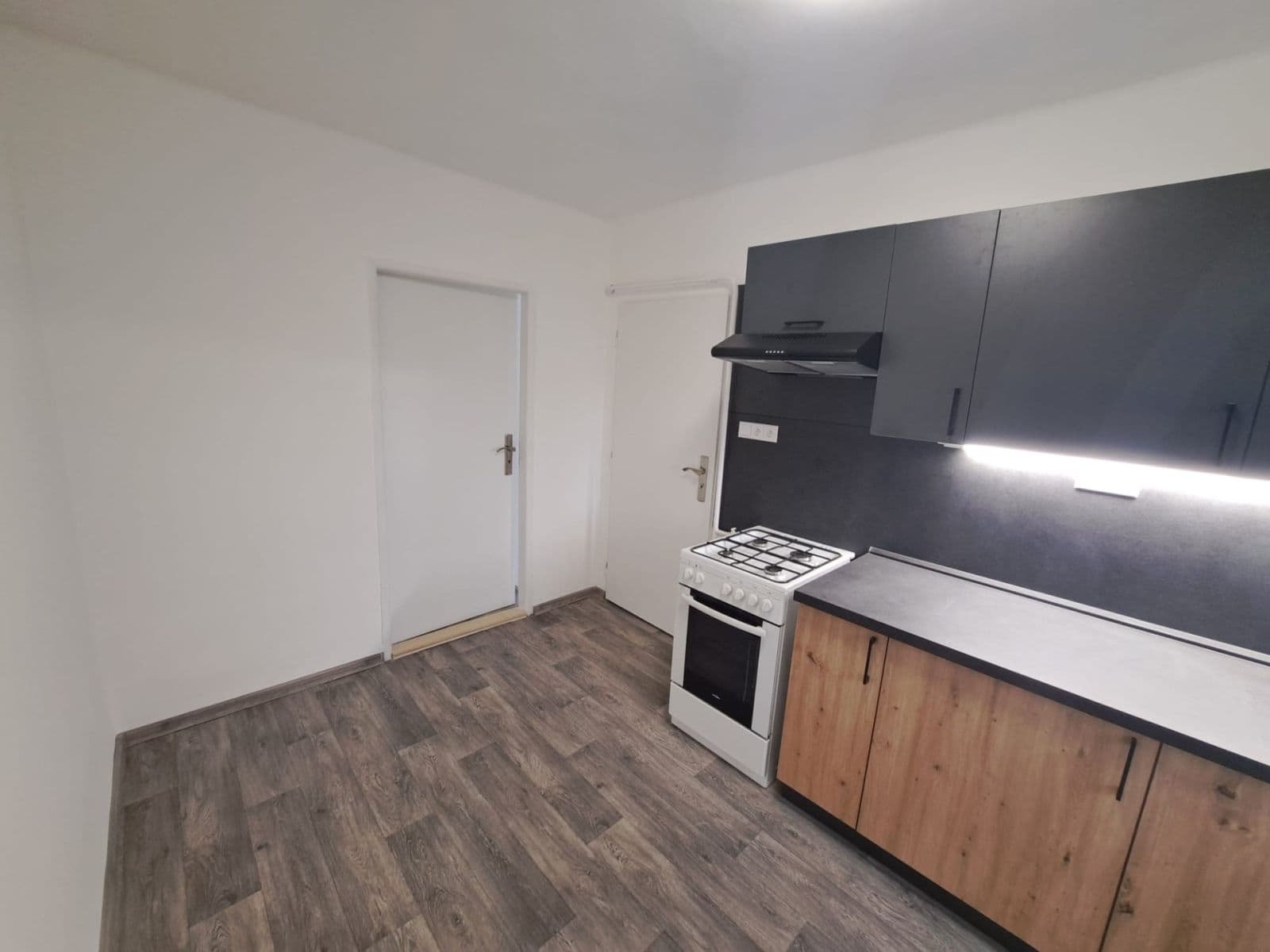 Prenájom bytu 2-izbový 62 m², Nádražní, Frenštát pod Radhoštěm, Moravskoslezský kraj Prenájom bytu 2-izbový 62 m², Nádražní, Frenštát pod Radhoštěm, Moravskoslezský kraj