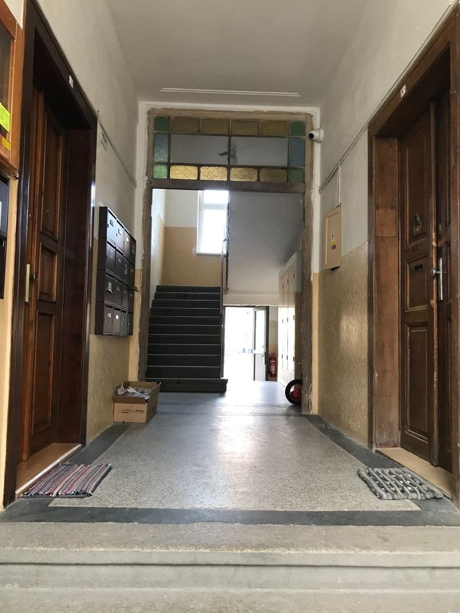 Prenájom bytu 1-izbový 20 m², Týmlova, Praha, Praha Prenájom bytu 1-izbový 20 m², Týmlova, Praha, Praha