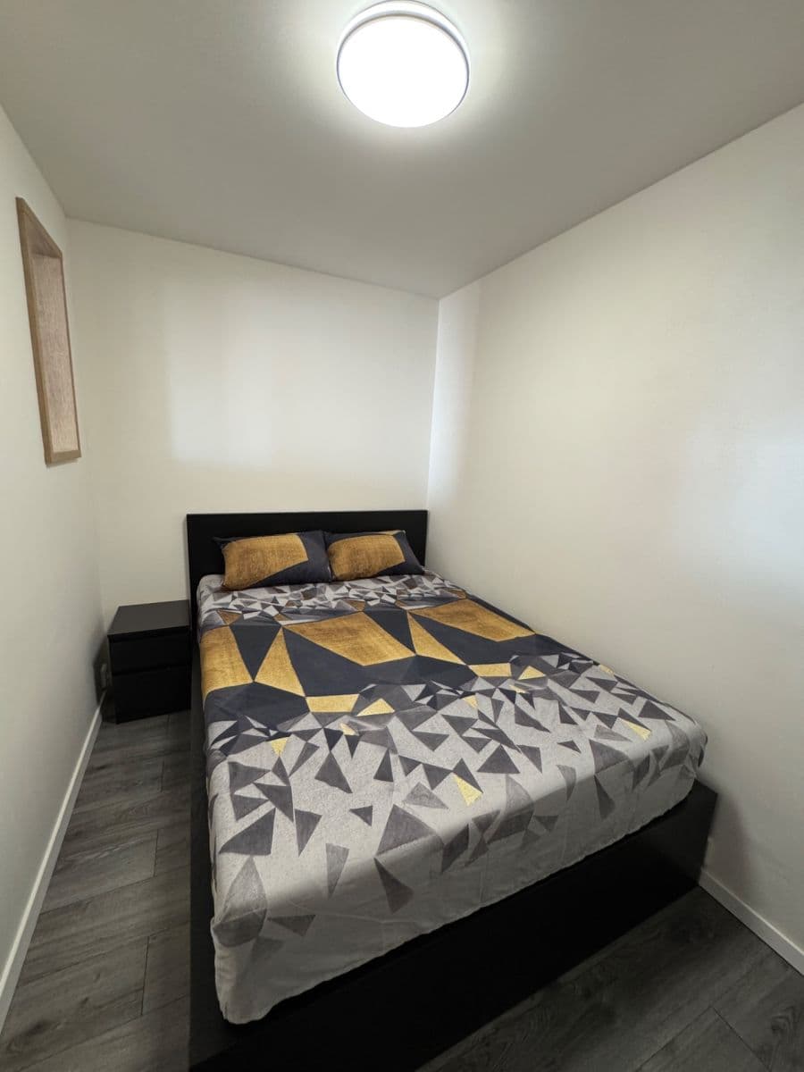 Prenájom bytu 2-izbový 43 m², Vojenská, Košice - mestská časť Staré Mesto, Košický kraj Prenájom bytu 2-izbový 43 m², Vojenská, Košice - mestská časť Staré Mesto, Košický kraj